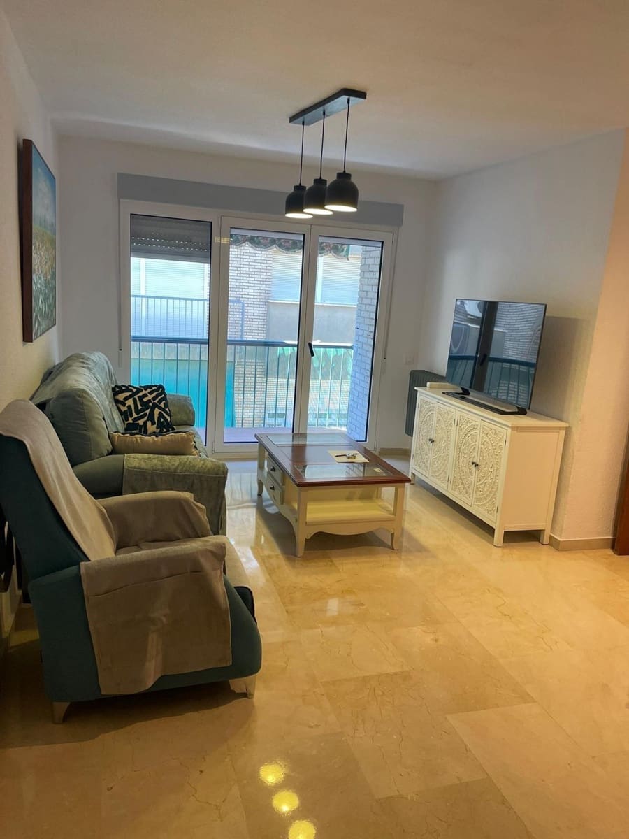 3 camera da letto Appartamento da affittare in Granada citta - 900 € (Rif: 9099286)