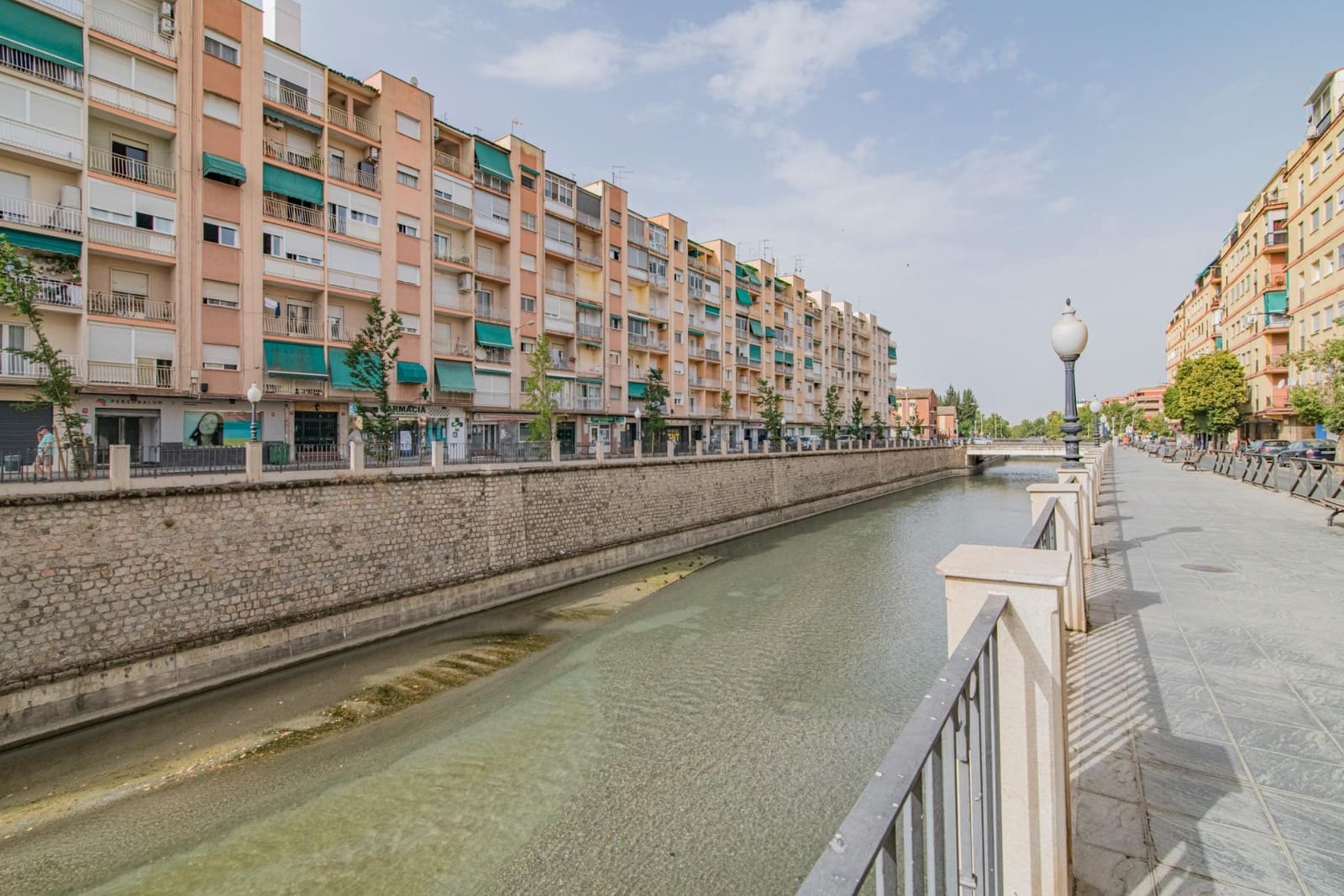 3 camera da letto Appartamento da affittare in Granada citta - 900 € (Rif: 9099286)