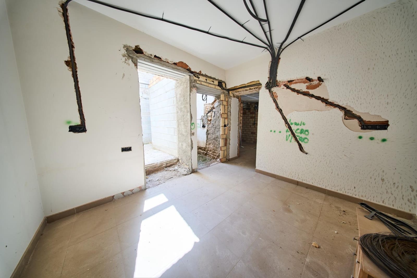 3 soveværelse Rækkehus til salg i Huetor Vega - € 125.000 (Ref: 9104799)