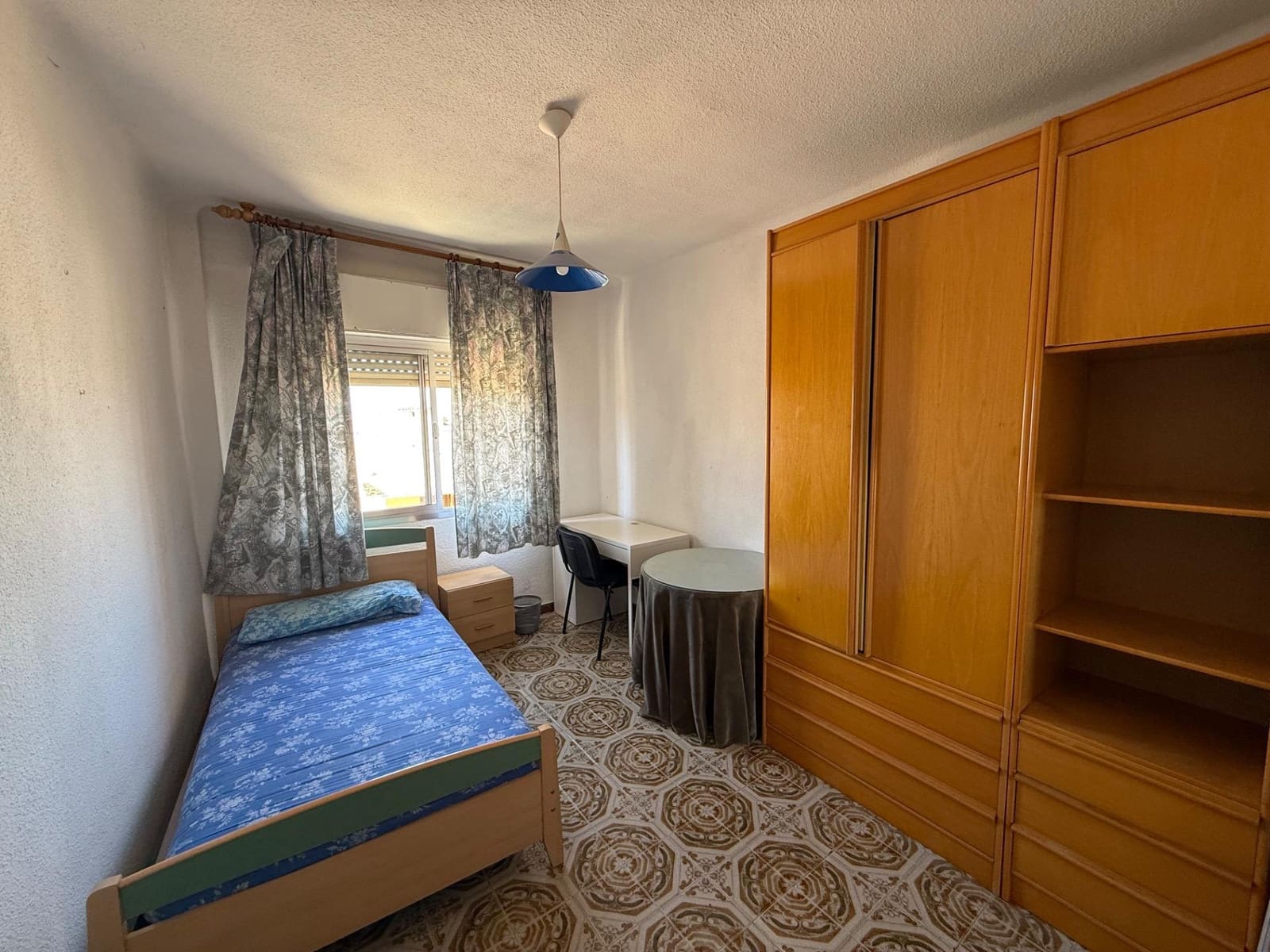 Appartement de 3 chambres à louer à Grenade ville - 1 000 € (Ref: 9106661)