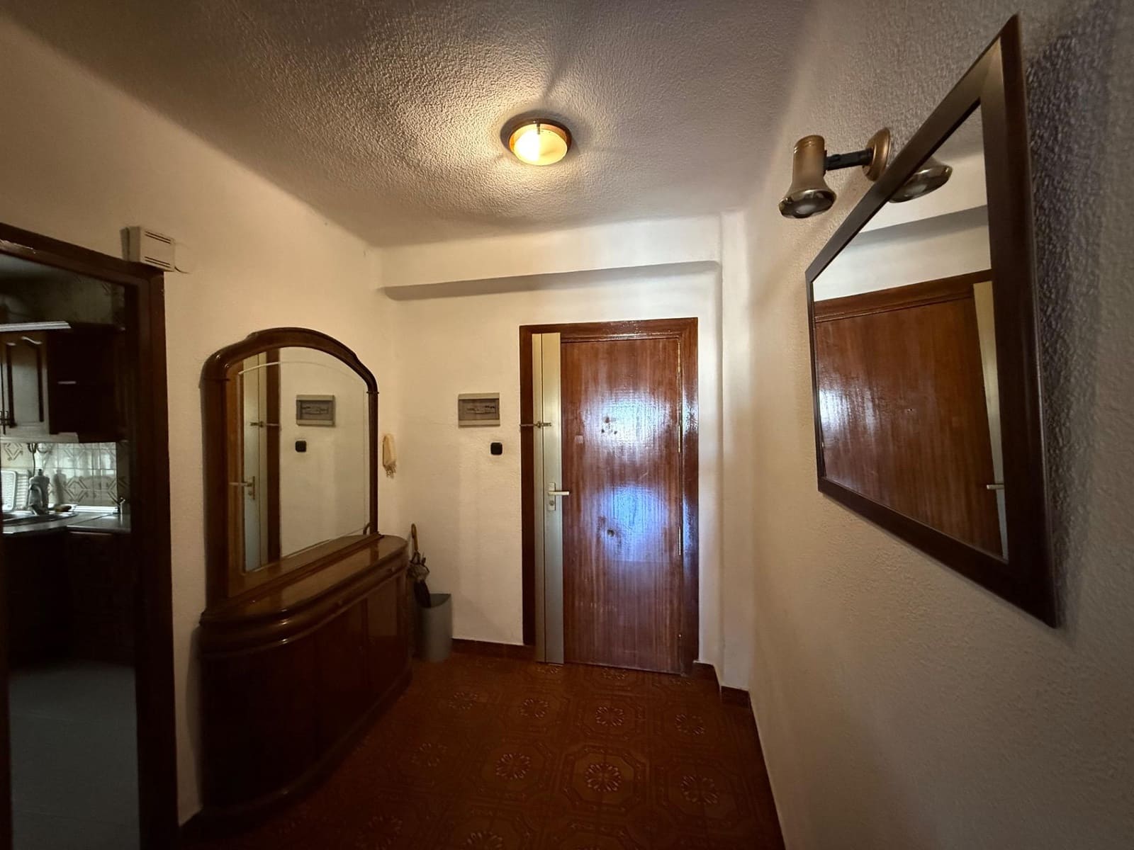 Appartement de 3 chambres à louer à Grenade ville - 1 000 € (Ref: 9106661)