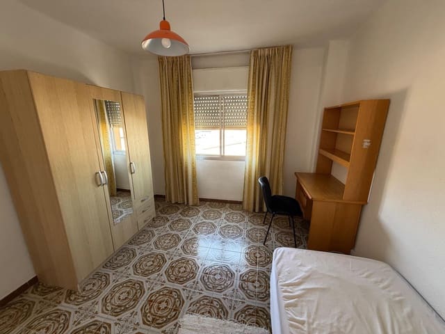 Appartement de 3 chambres à louer à Albaicin, Grenade ville - 1 000 € (Ref: 9106661)
