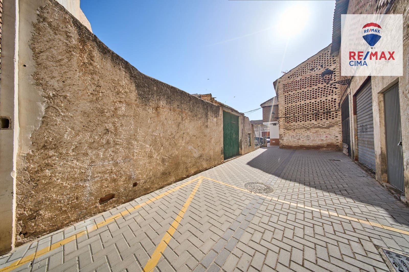 Działka budowlana na sprzedaż w Churriana de la Vega - 65 000 € (Ref: 9108889)