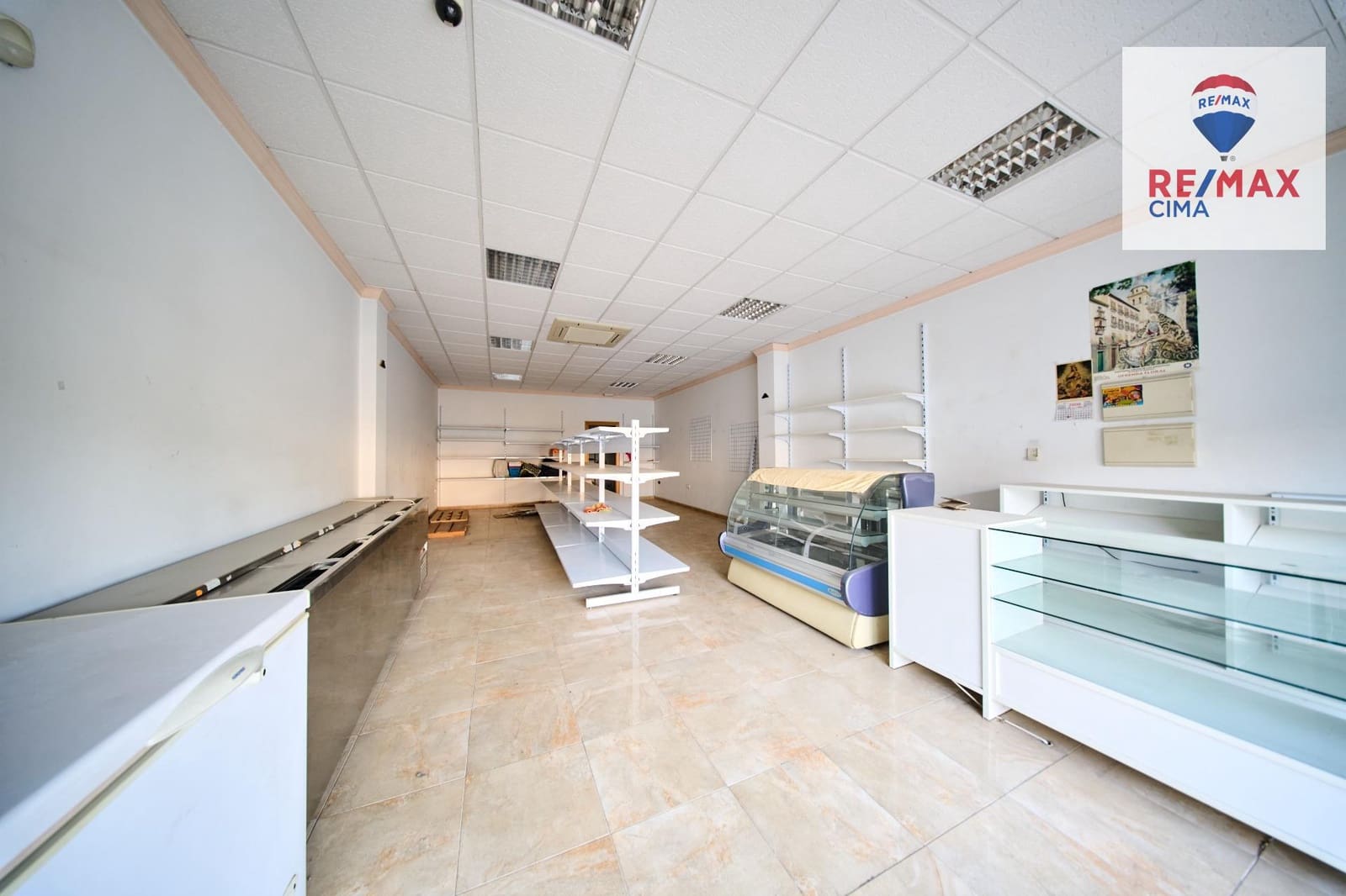 Erhverv til salg i Ambroz - € 59.900 (Ref: 9116285)