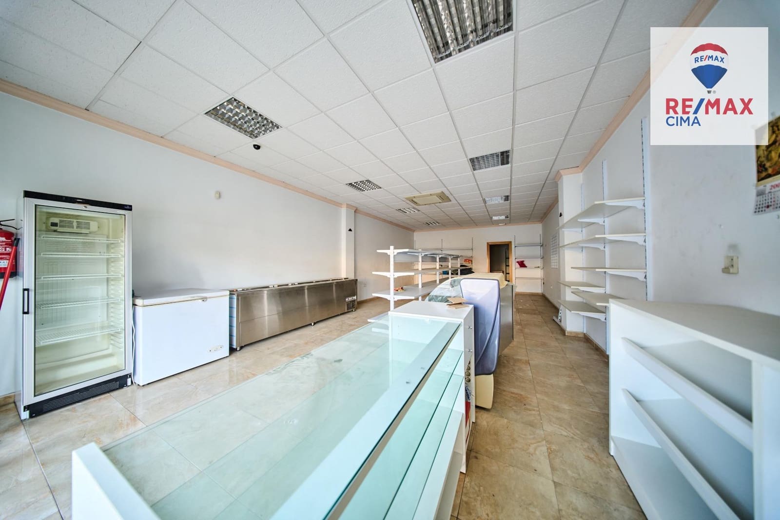 Erhverv til salg i Ambroz - € 59.900 (Ref: 9116285)