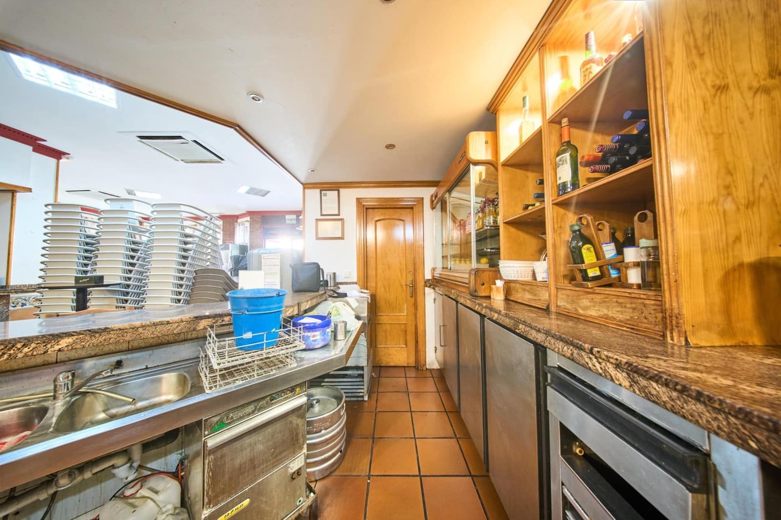 Commercial for sale in Pinos Puente - € 129,900 (Ref: 9116286)