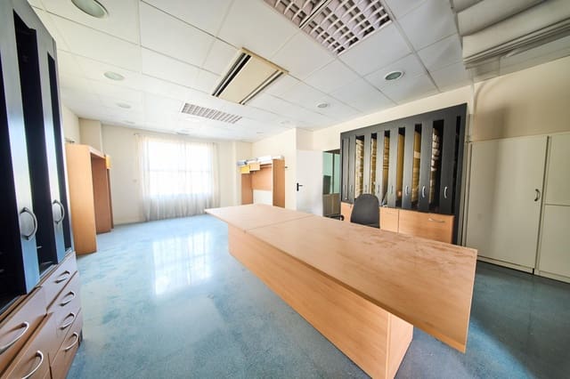 10 soveværelse Virksomhed til salg i Alhendín - € 1.200.000 (Ref: 9118890)