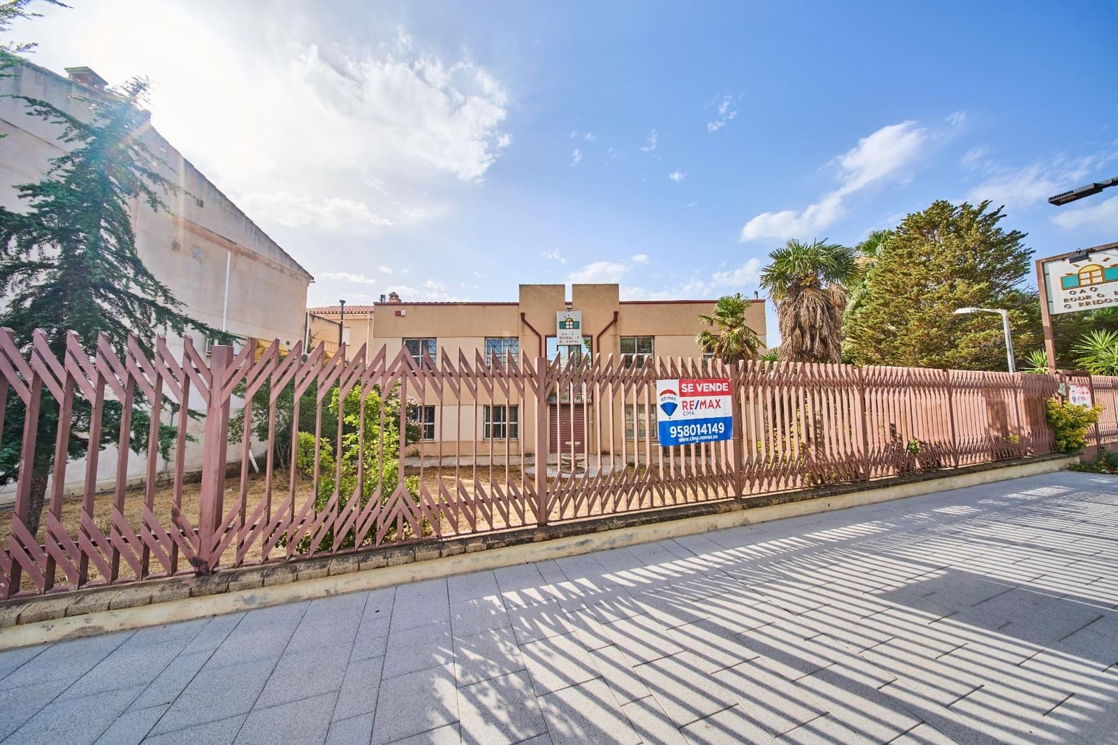 10 bedroom Business for sale in Alhendin - € 1,200,000 (Ref: 9118890)