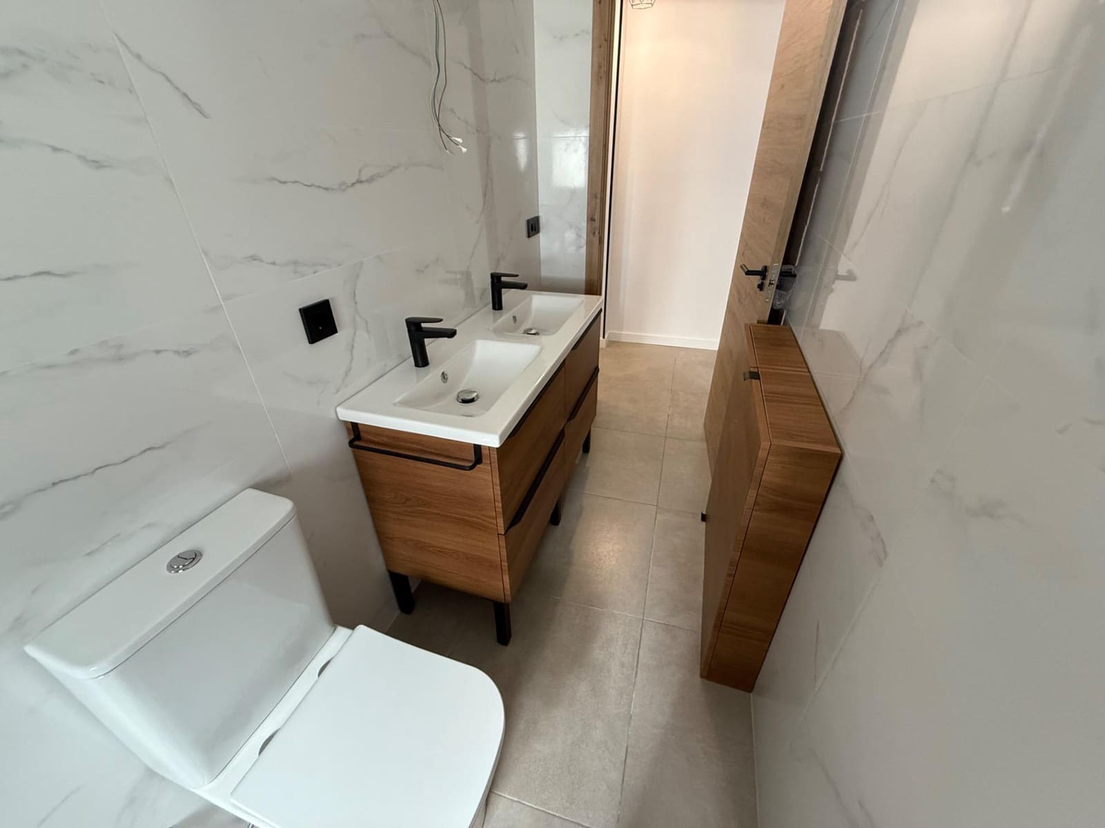 1 sypialnia Apartament do wynajęcia w Miasto Grenada - 300 € (Ref: 9137324)