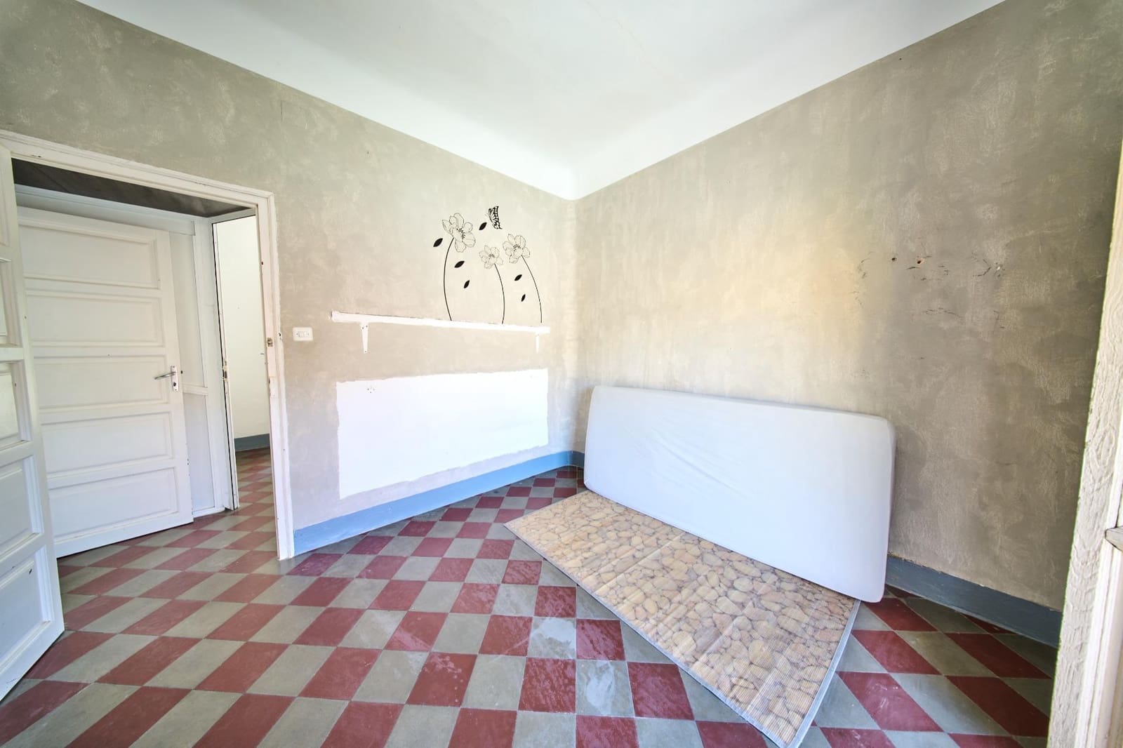 5 soveværelse Semi-Rækkehus til salg i Granada by med swimmingpool garage - € 460.000 (Ref: 9143137)