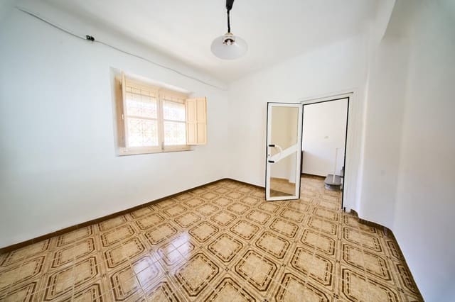 5 soveværelse Semi-Rækkehus til salg i Carretera de la Sierra, Granada by med swimmingpool garage - € 460.000 (Ref: 9143137)