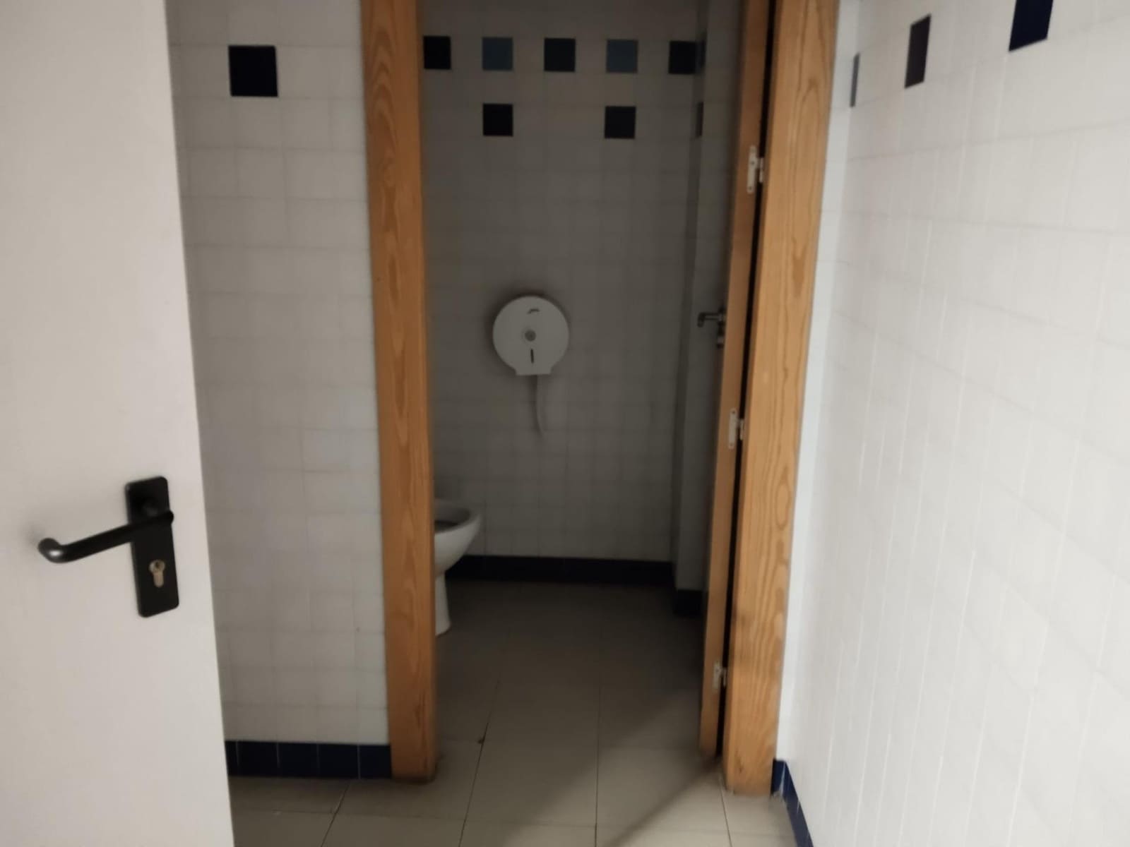 Garaż na sprzedaż w Miasto Grenada - 14 200 € (Ref: 9145709)