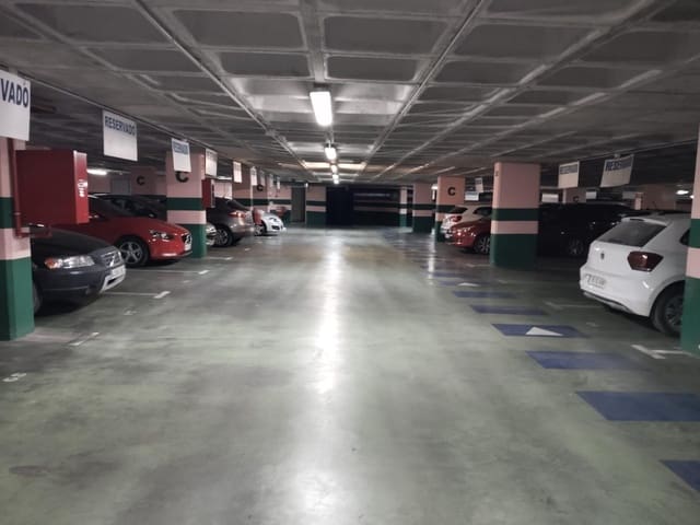 Garasje til salgs i Granada by - € 14 200 (Ref: 9145709)