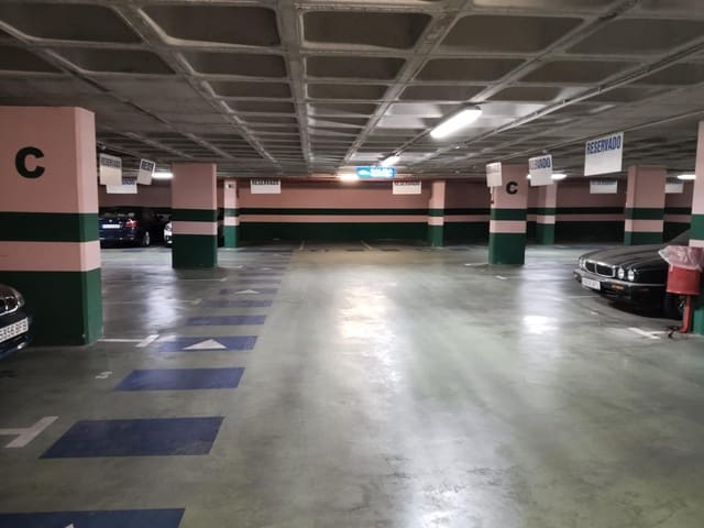 Garasje til salgs i Granada by - € 14 200 (Ref: 9145709)