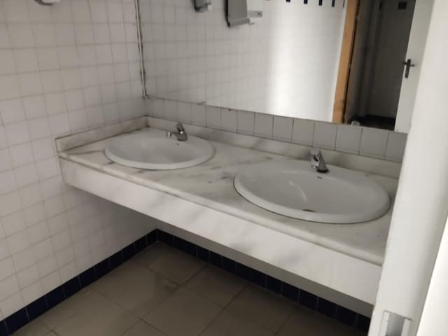 Garasje til salgs i Granada by - € 14 200 (Ref: 9145709)