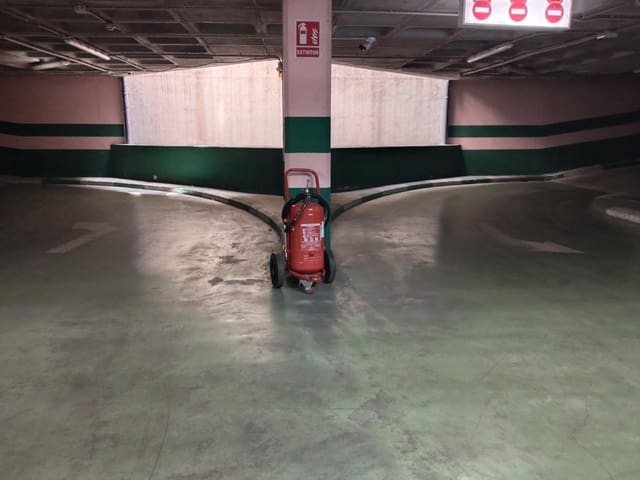 Garasje til salgs i Granada by - € 14 200 (Ref: 9145709)