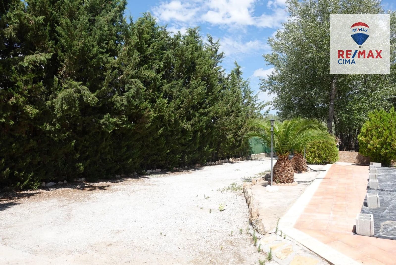 1 soveværelse Finca/Landehus til salg i Cullar med swimmingpool garage - € 105.000 (Ref: 9149502)