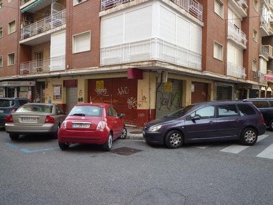 Kaupallinen vuokrattavana paikassa Centro, Granada kaupunki - 1 500 € (Ref: 9149504)