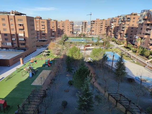 3 Zimmer Wohnung zu vermieten in Granada Stadt - 1.100 € (Ref: 9159651)