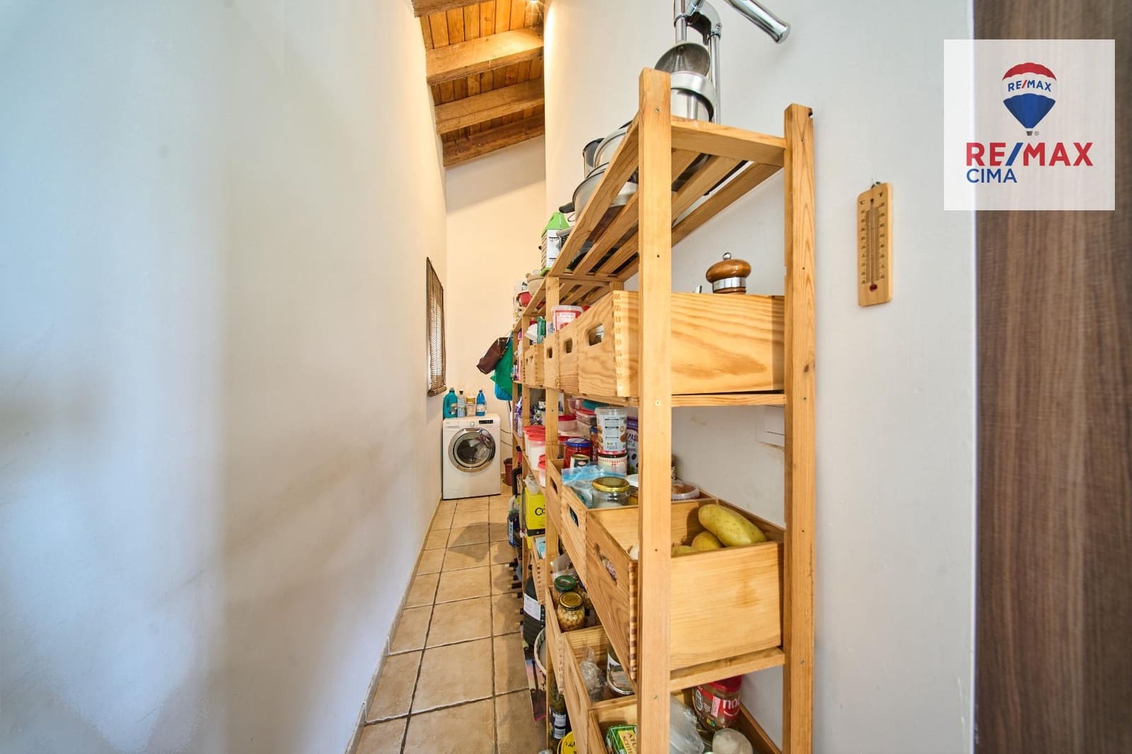 4 slaapkamer Finca/Landhuis te koop in Alcala la Real met zwembad garage - € 399.000 (Ref: 9162423)