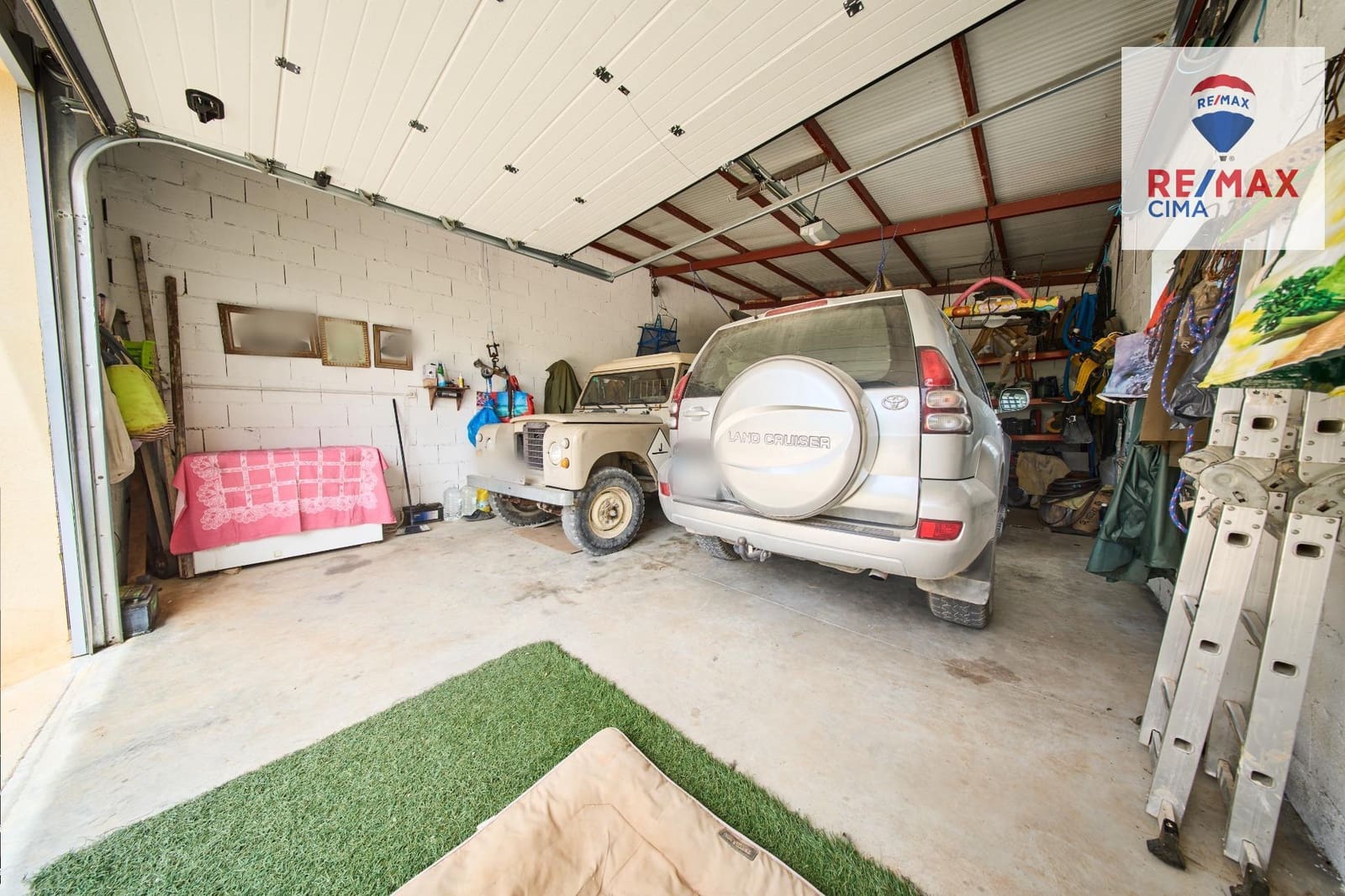 4 slaapkamer Finca/Landhuis te koop in Alcala la Real met zwembad garage - € 399.000 (Ref: 9162423)
