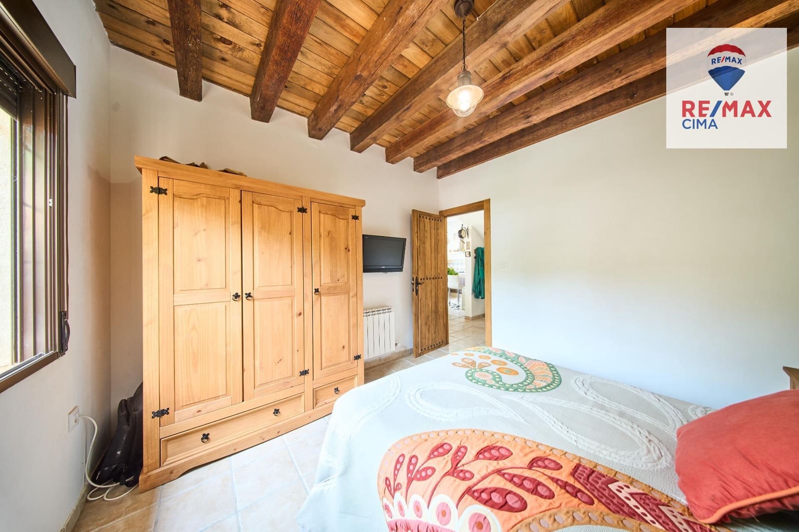4 slaapkamer Finca/Landhuis te koop in Alcala la Real met zwembad garage - € 399.000 (Ref: 9162423)