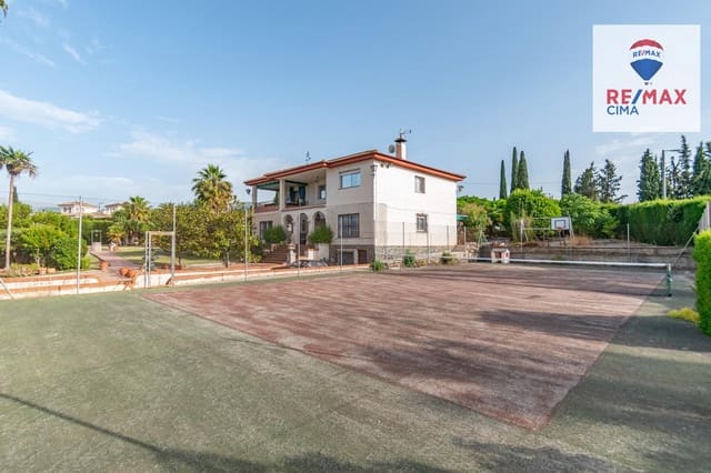 4 chambre Villa/Maison à vendre à Otura avec piscine - 850 000 € (Ref: 9165944)