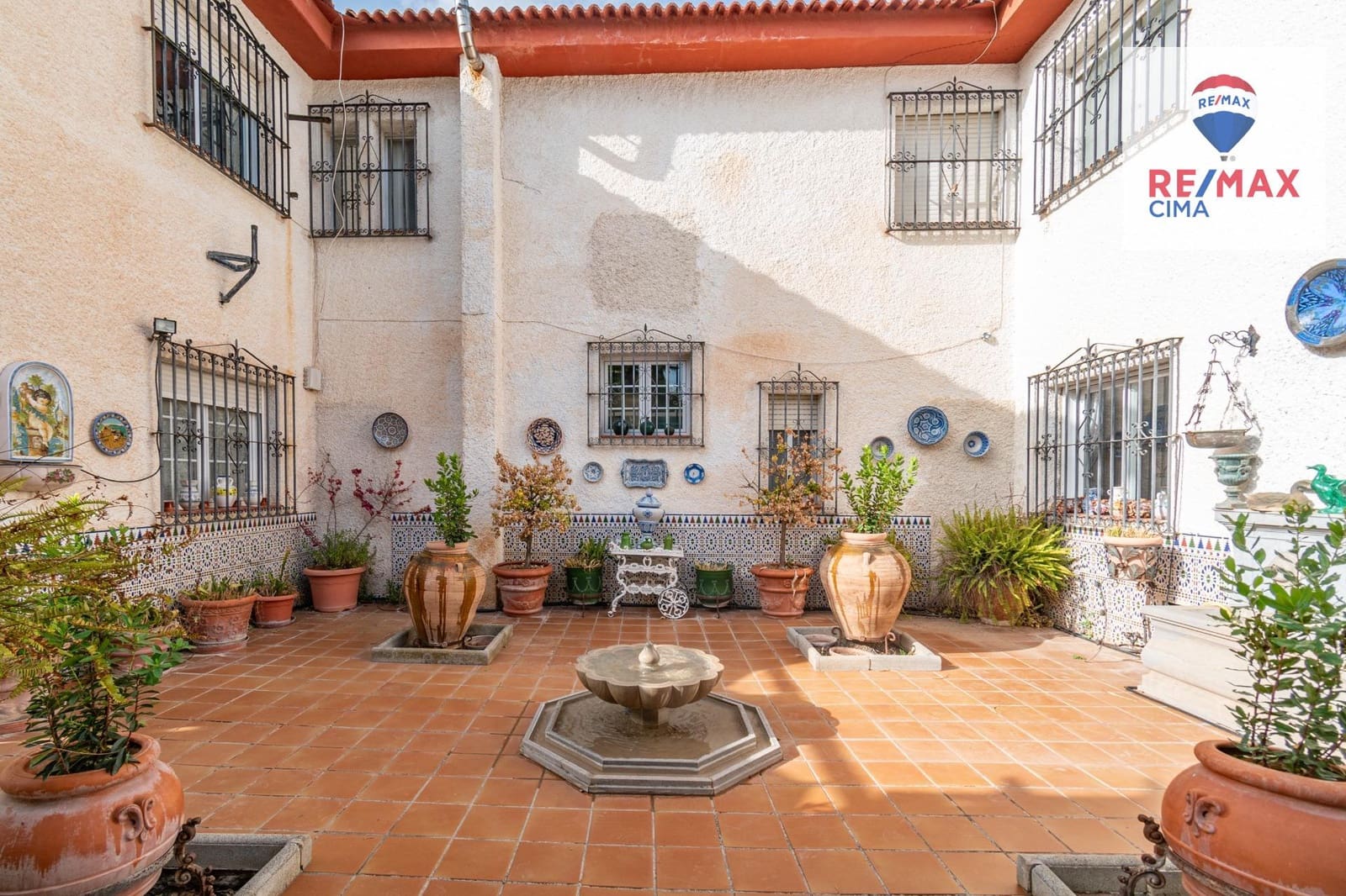 4 chambre Villa/Maison à vendre à Otura avec piscine - 850 000 € (Ref: 9165944)