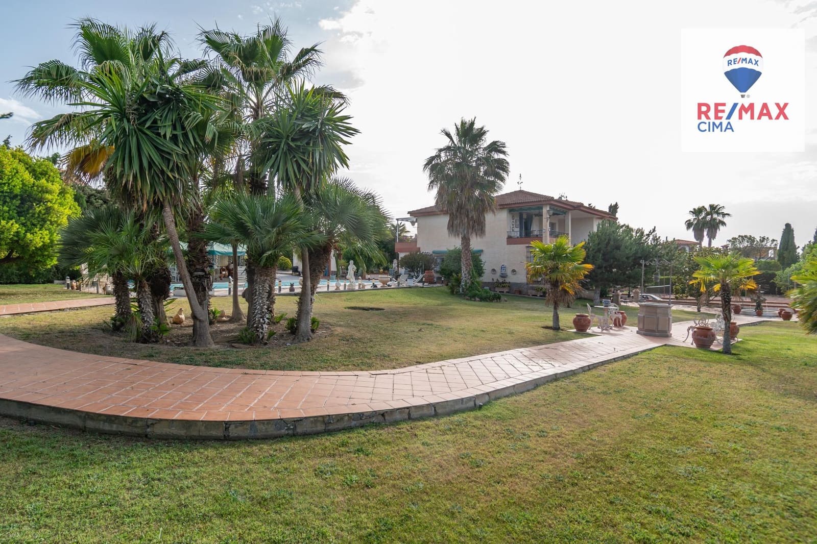 4 chambre Villa/Maison à vendre à Otura avec piscine - 850 000 € (Ref: 9165944)