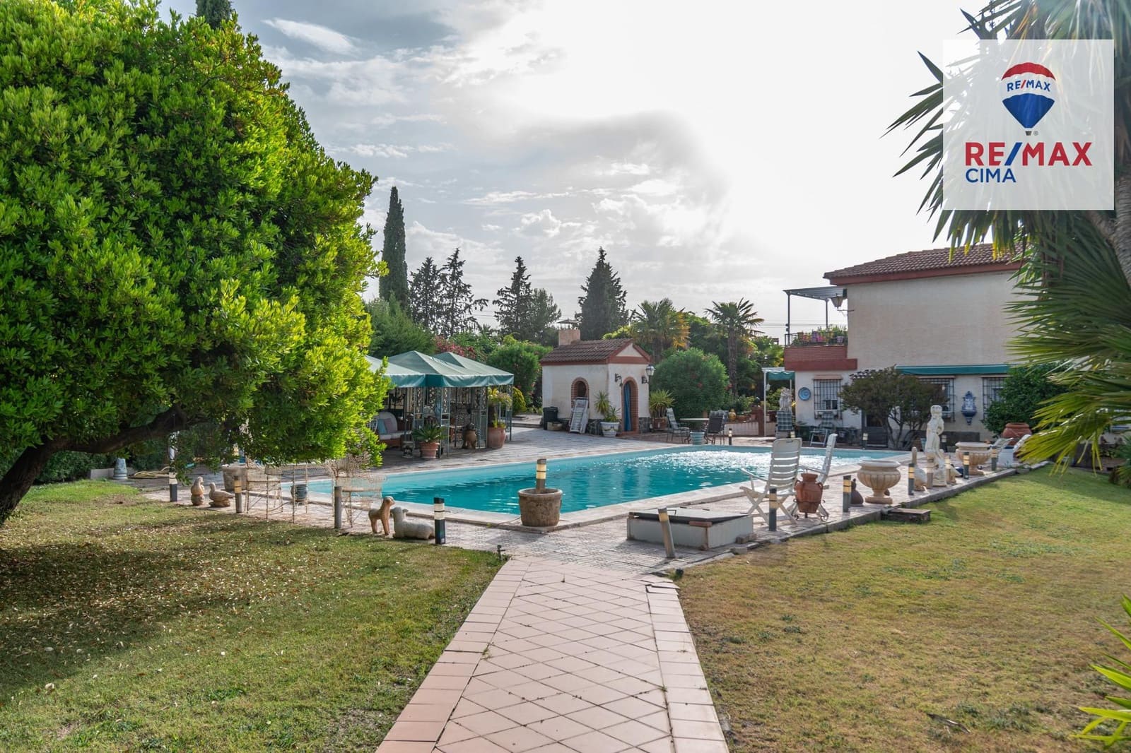 4 chambre Villa/Maison à vendre à Otura avec piscine - 850 000 € (Ref: 9165944)