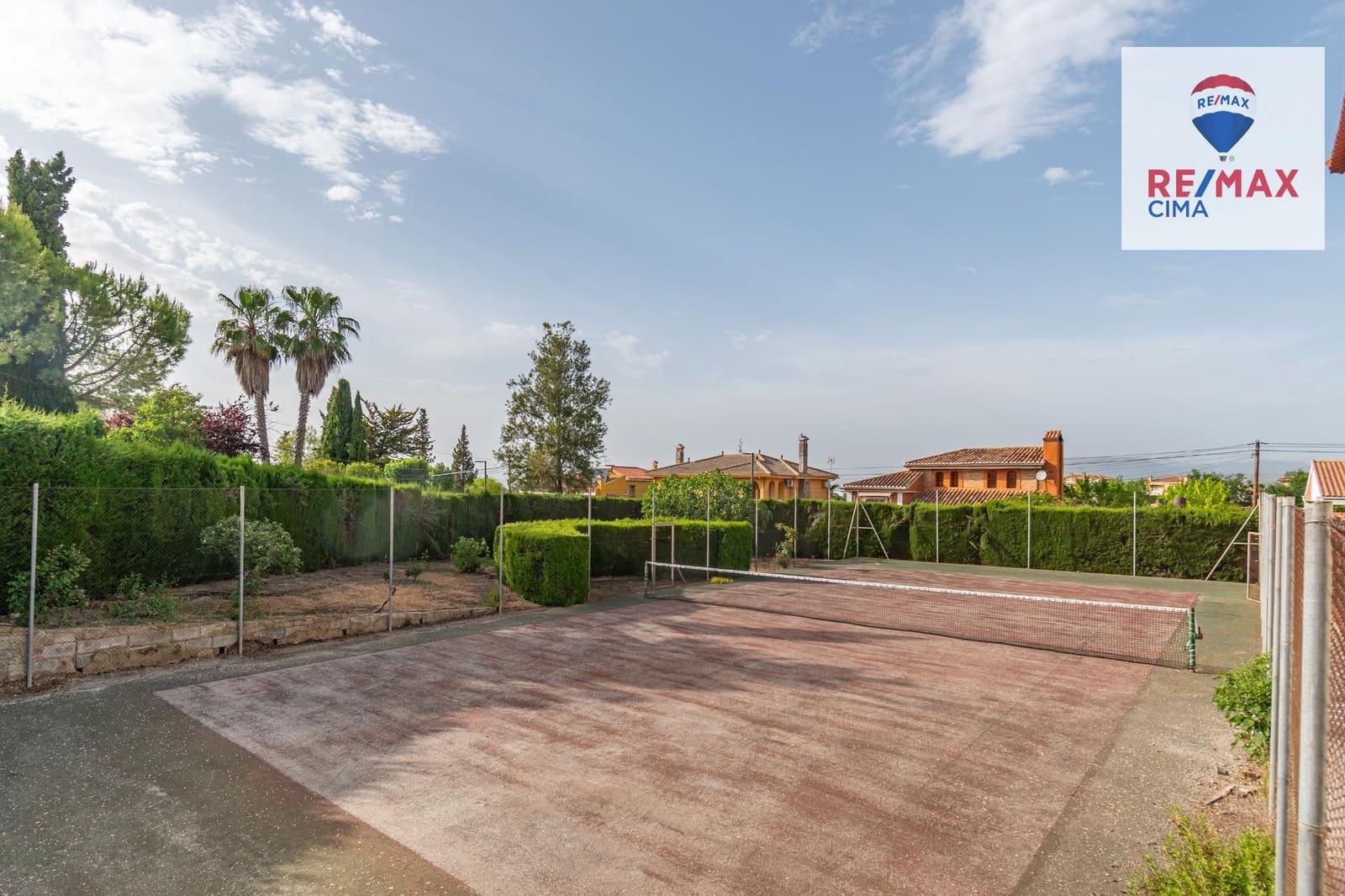 4 chambre Villa/Maison à vendre à Otura avec piscine - 850 000 € (Ref: 9165944)