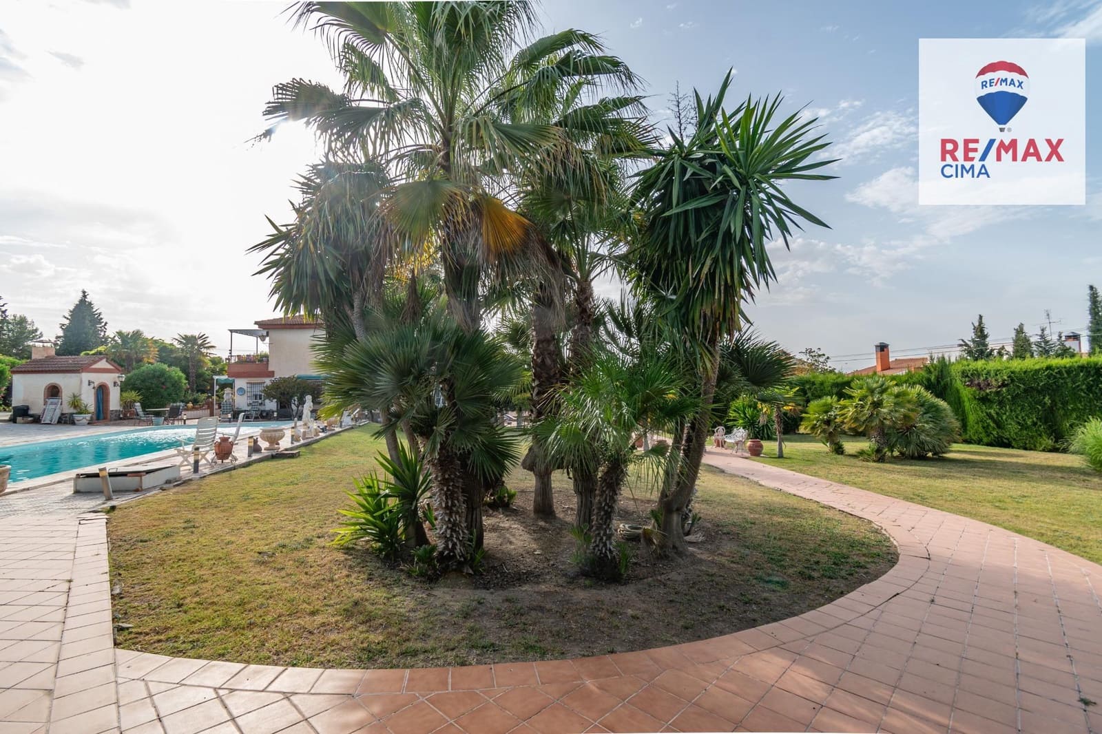 4 chambre Villa/Maison à vendre à Otura avec piscine - 850 000 € (Ref: 9165944)