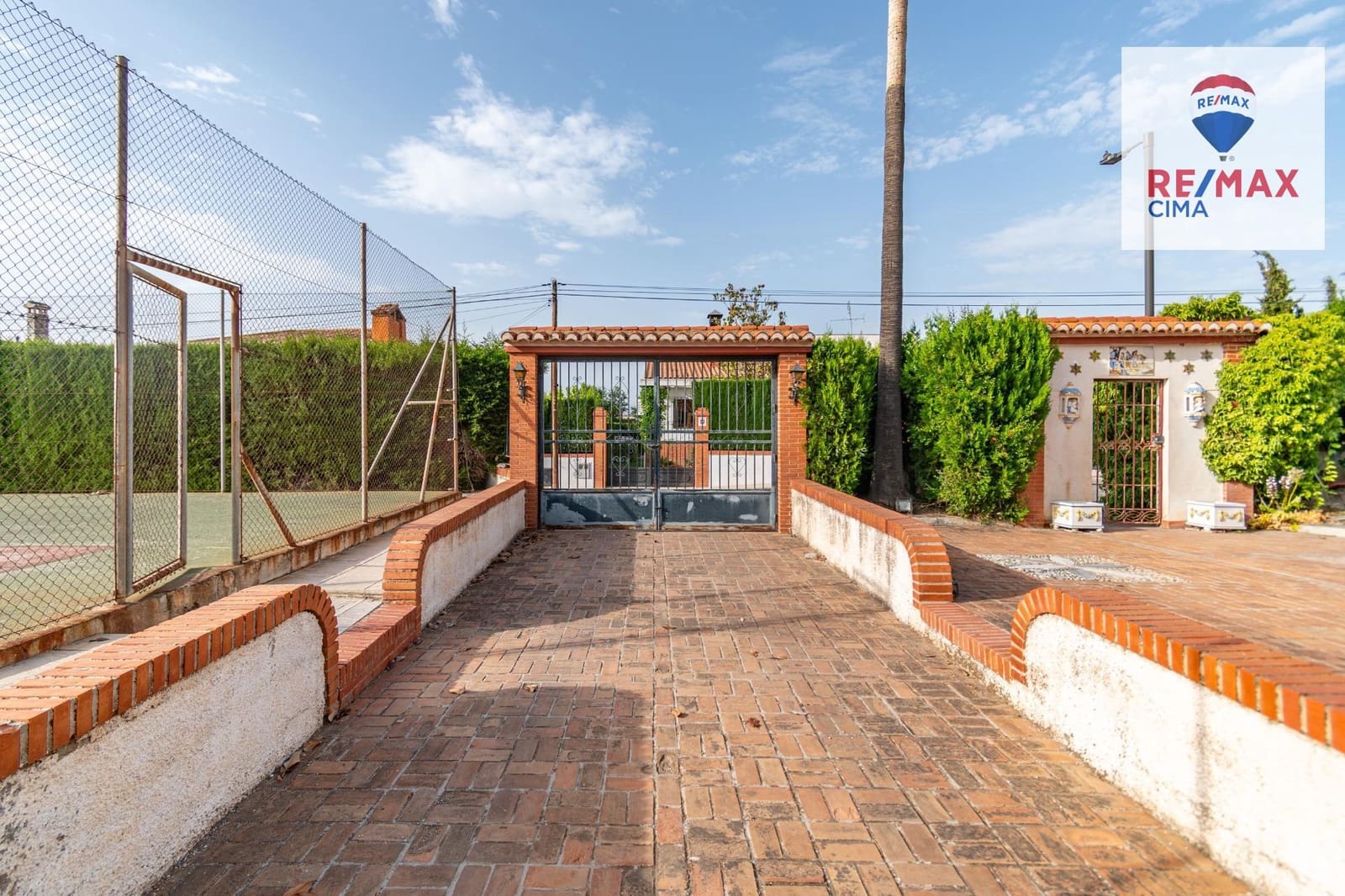 4 chambre Villa/Maison à vendre à Otura avec piscine - 850 000 € (Ref: 9165944)