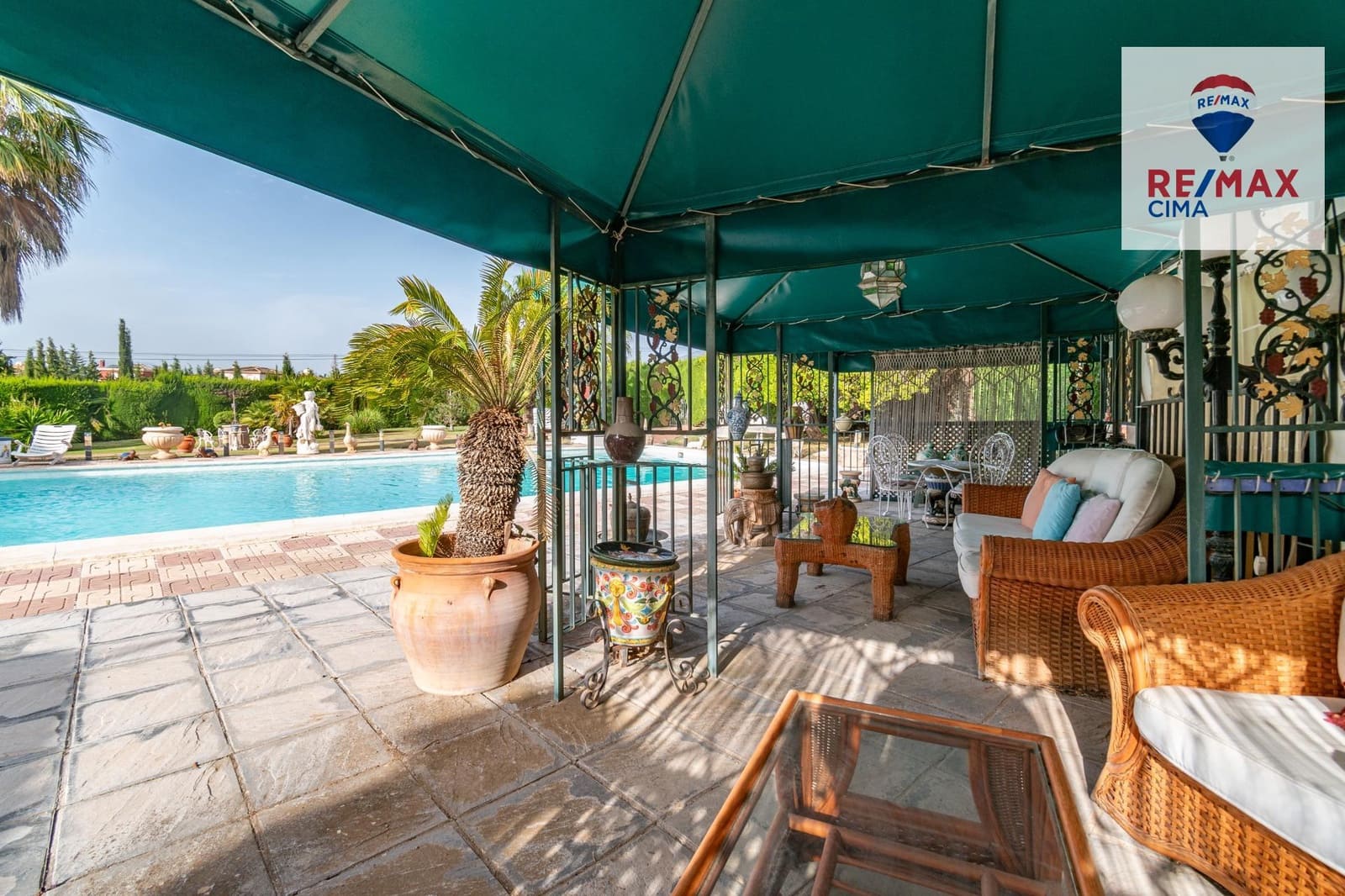 4 chambre Villa/Maison à vendre à Otura avec piscine - 850 000 € (Ref: 9165944)