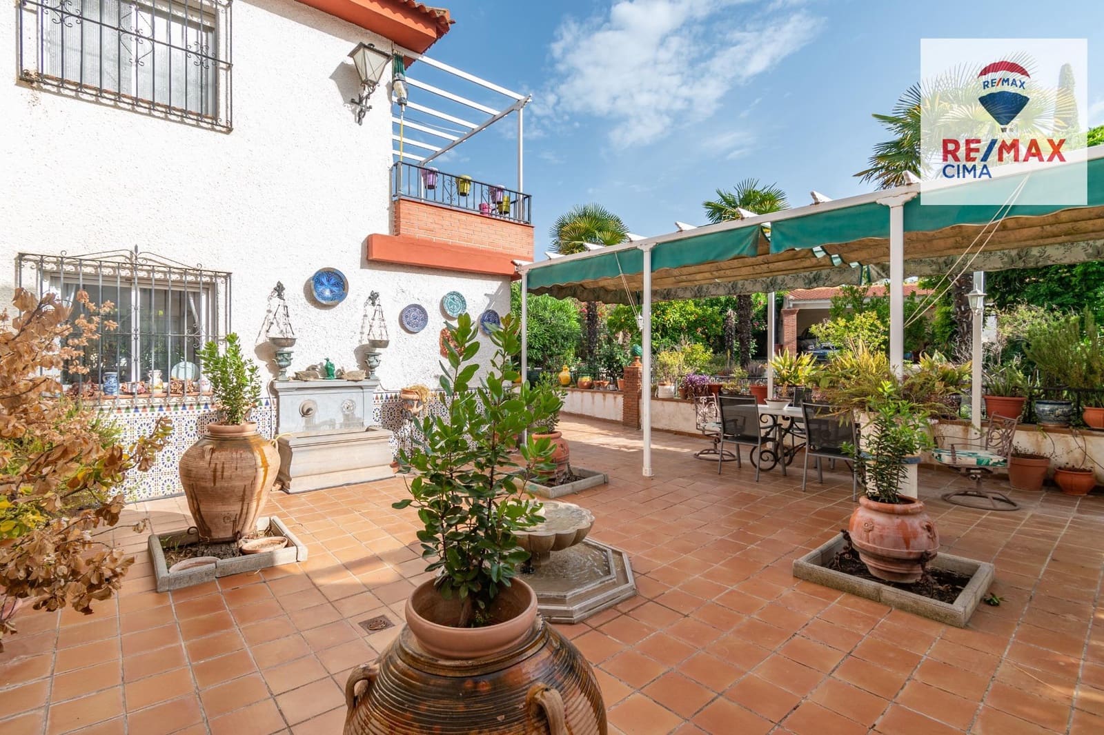 4 chambre Villa/Maison à vendre à Otura avec piscine - 850 000 € (Ref: 9165944)