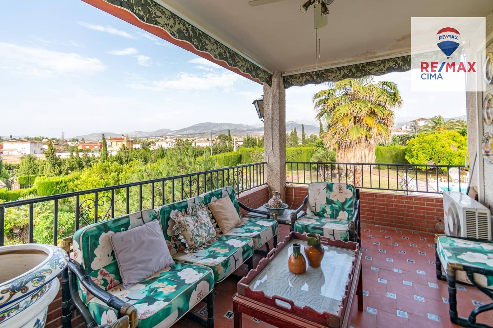 4 chambre Villa/Maison à vendre à Otura avec piscine - 850 000 € (Ref: 9165944)
