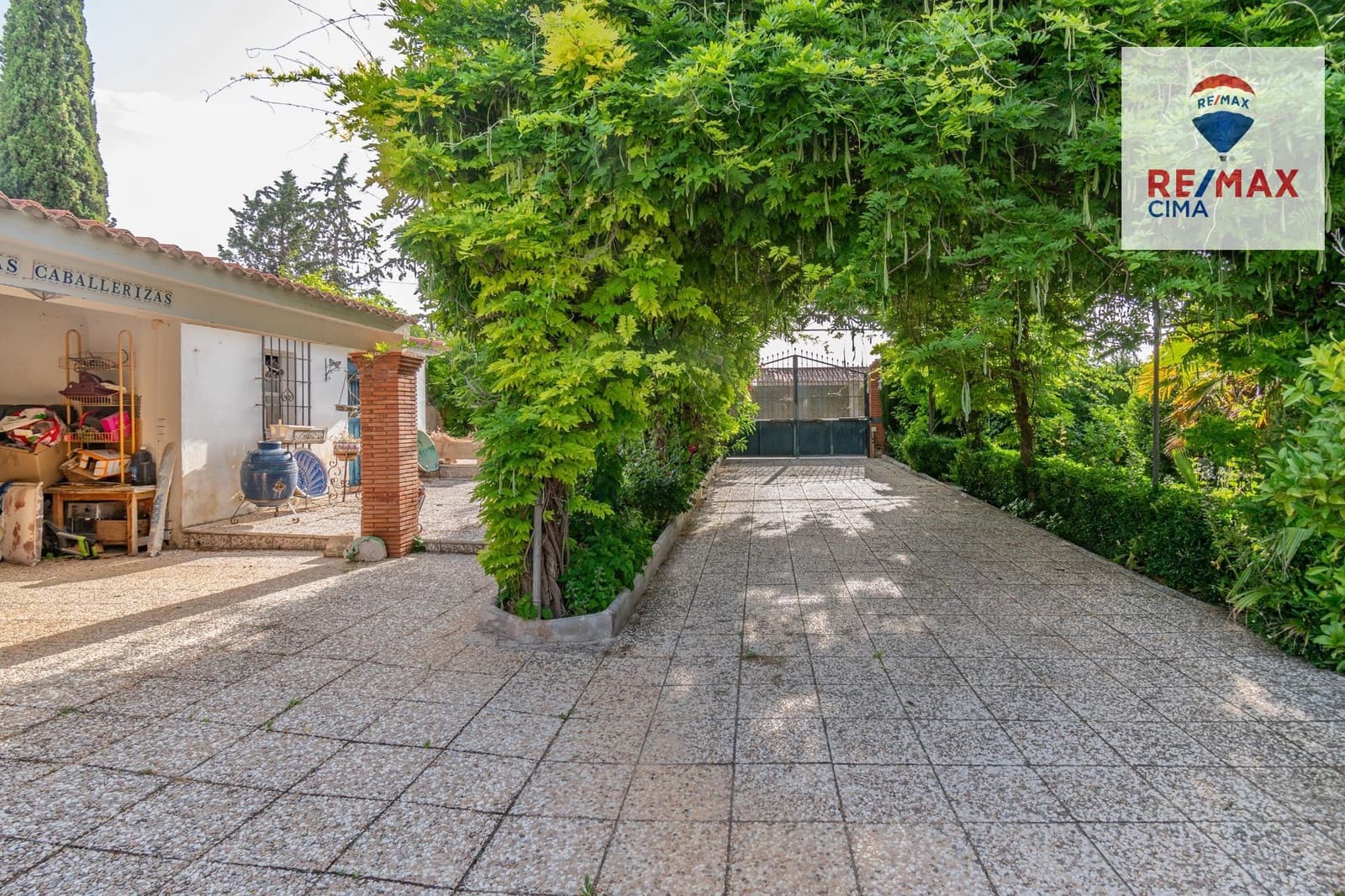 4 chambre Villa/Maison à vendre à Otura avec piscine - 850 000 € (Ref: 9165944)