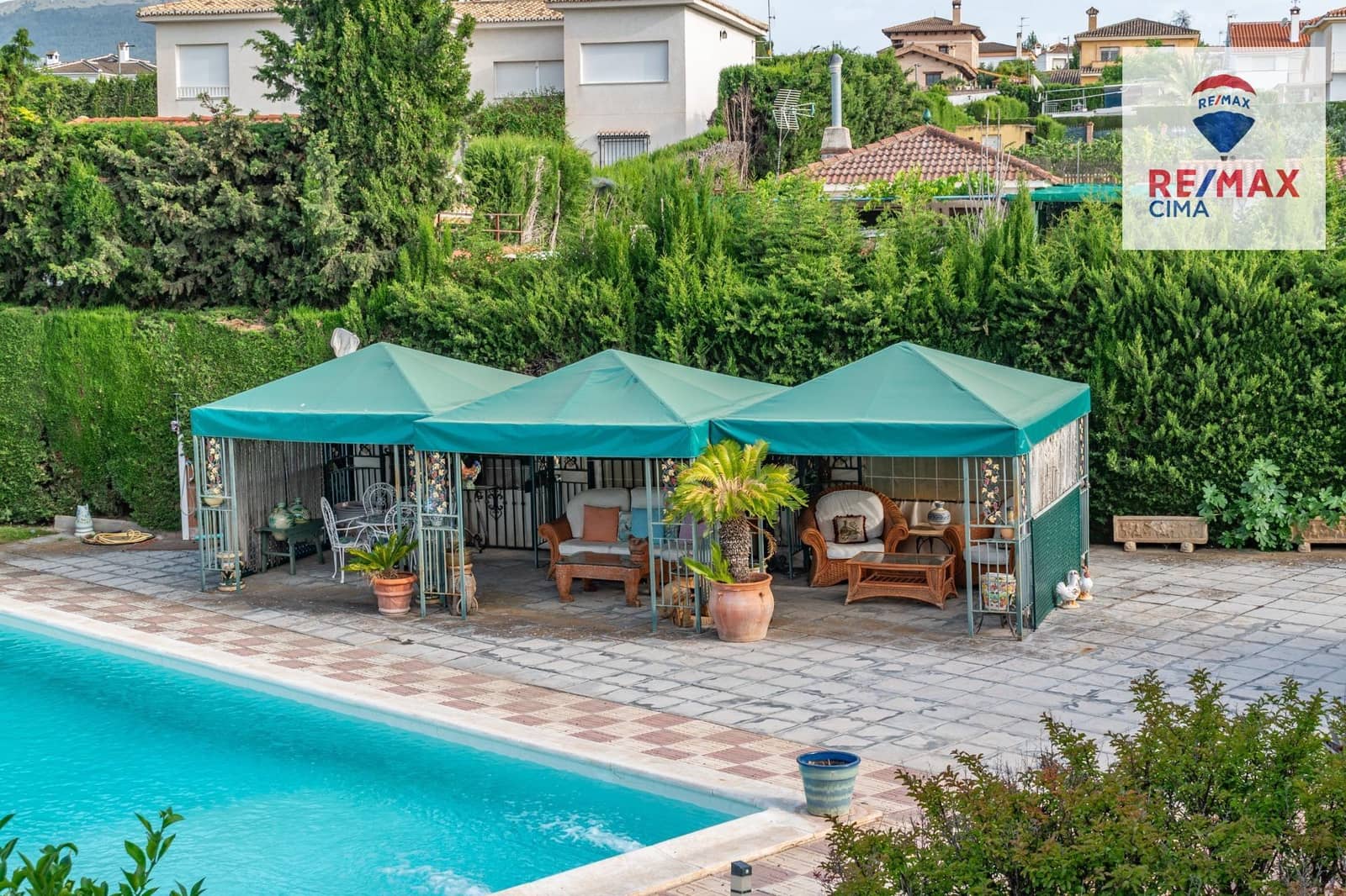 4 chambre Villa/Maison à vendre à Otura avec piscine - 850 000 € (Ref: 9165944)