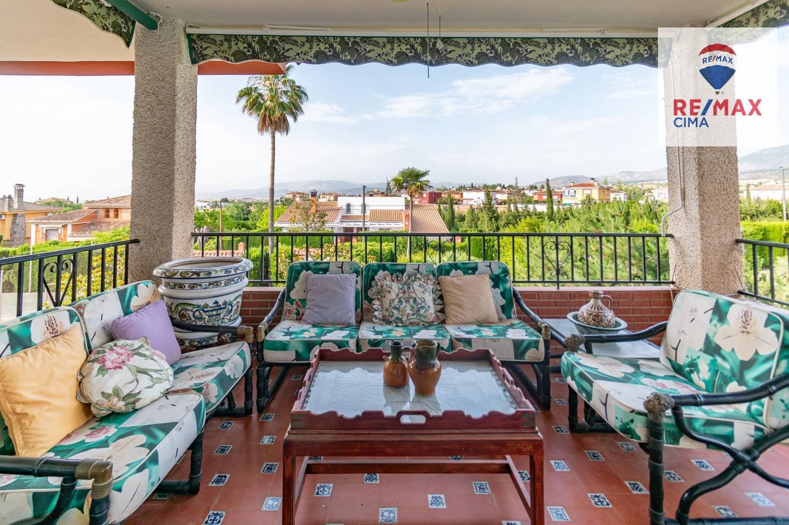 4 chambre Villa/Maison à vendre à Otura avec piscine - 850 000 € (Ref: 9165944)