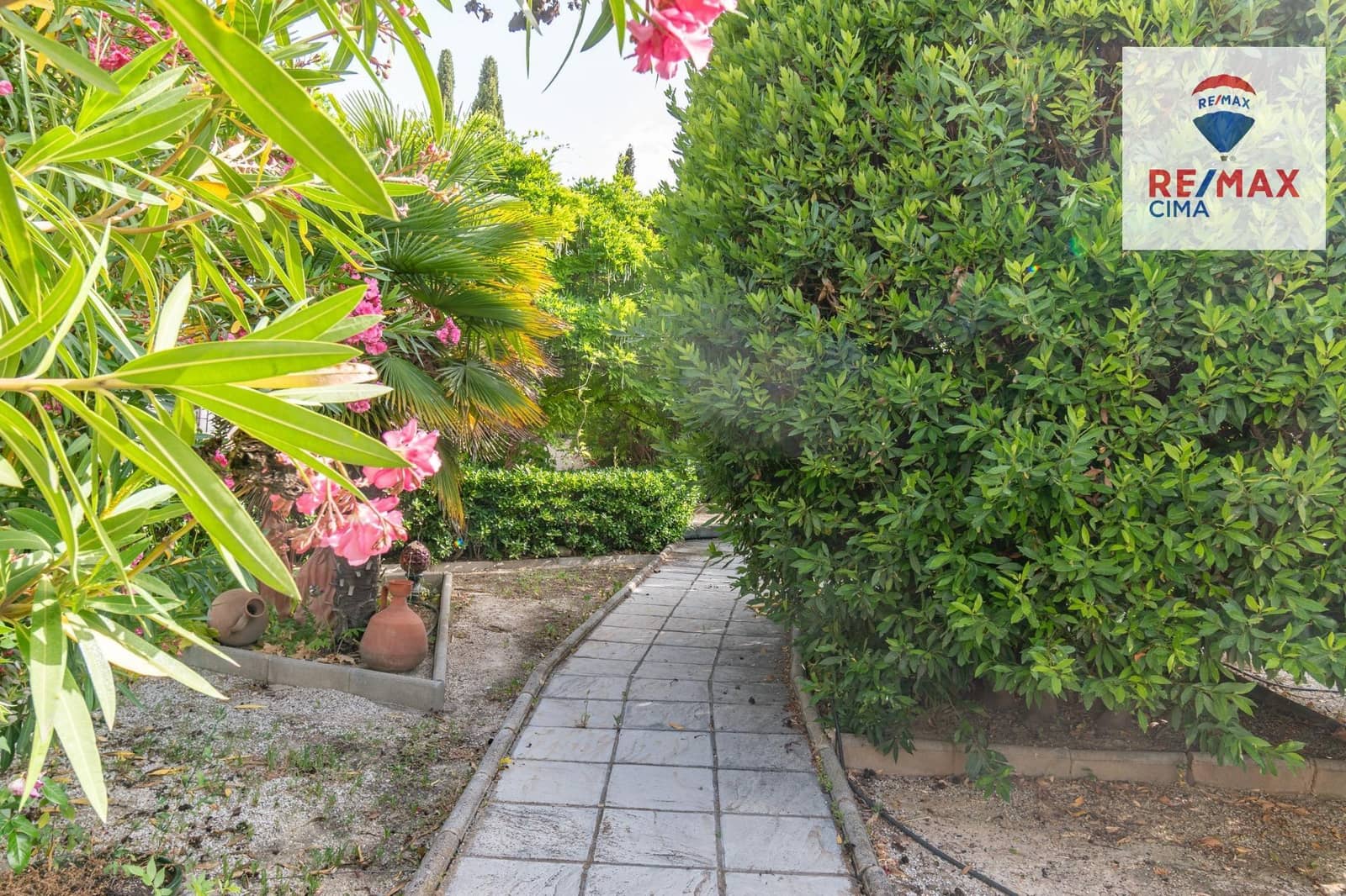4 chambre Villa/Maison à vendre à Otura avec piscine - 850 000 € (Ref: 9165944)