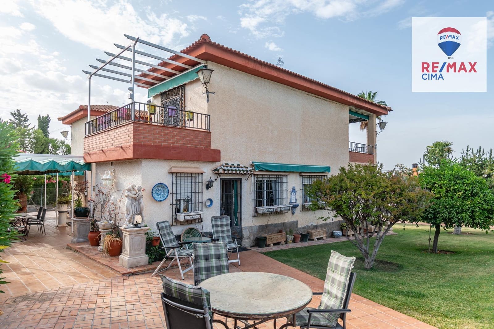 4 sovrum Villa till salu i Otura med pool - 850 000 € (Ref: 9165944)