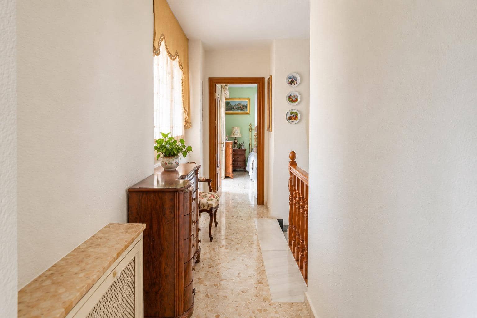 4 bedroom Villa for sale in Otura with pool - € 850,000 (Ref: 9165944)