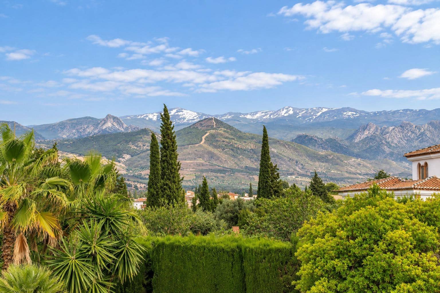 4 bedroom Villa for sale in Otura with pool - € 850,000 (Ref: 9165944)