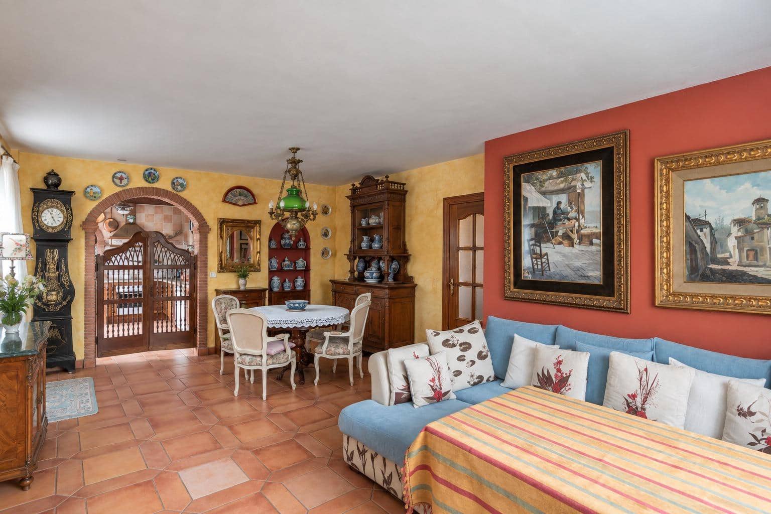 4 bedroom Villa for sale in Otura with pool - € 850,000 (Ref: 9165944)