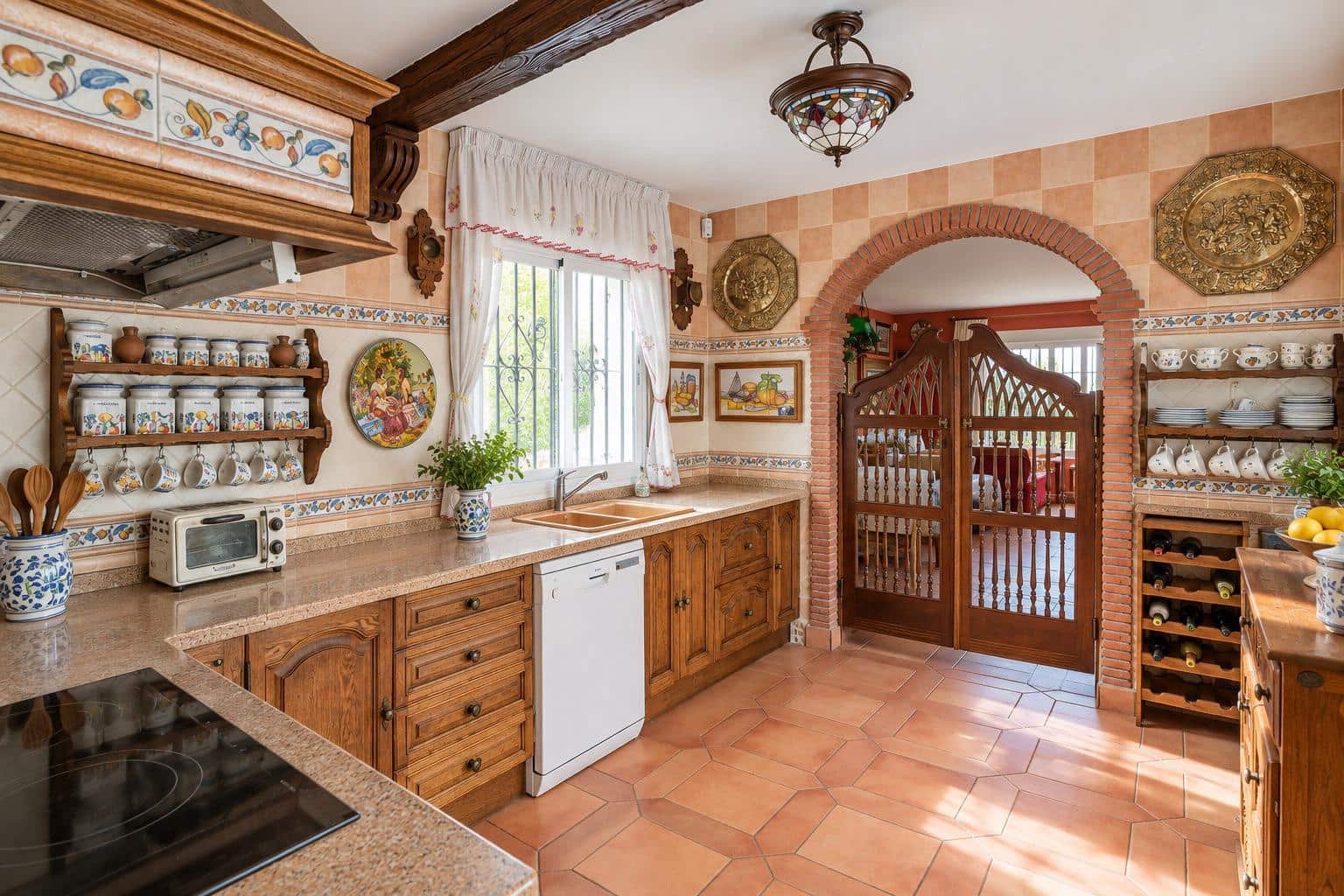 4 bedroom Villa for sale in Otura with pool - € 850,000 (Ref: 9165944)