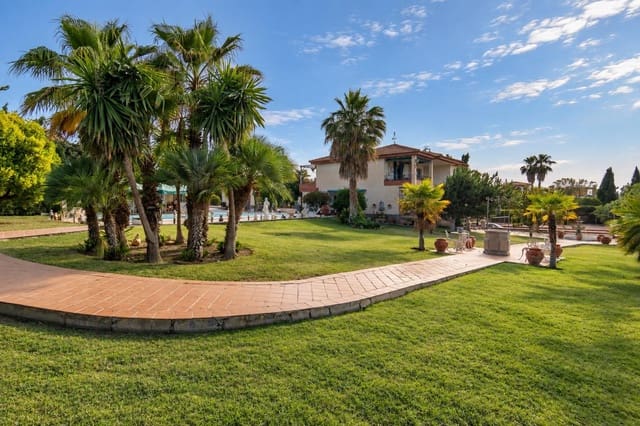 4 chambre Villa/Maison à vendre à Otura avec piscine - 850 000 € (Ref: 9165944)