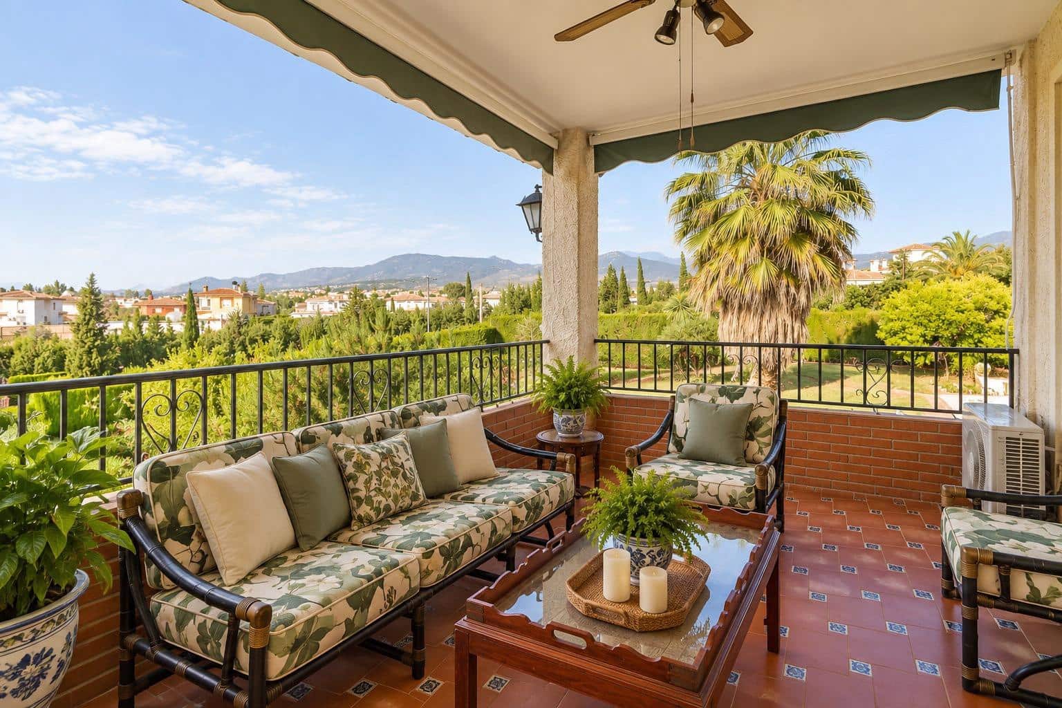 4 bedroom Villa for sale in Otura with pool - € 850,000 (Ref: 9165944)