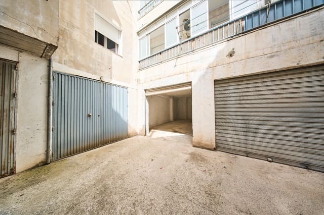 Garage till salu i Granada stad - 26 500 € (Ref: 9169688)