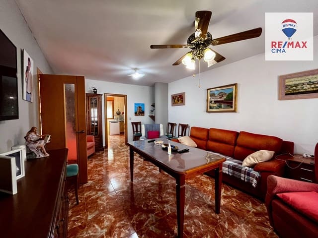 4 bedroom Townhouse for sale in Huéscar with garage - € 200,000 (Ref: 9169693)