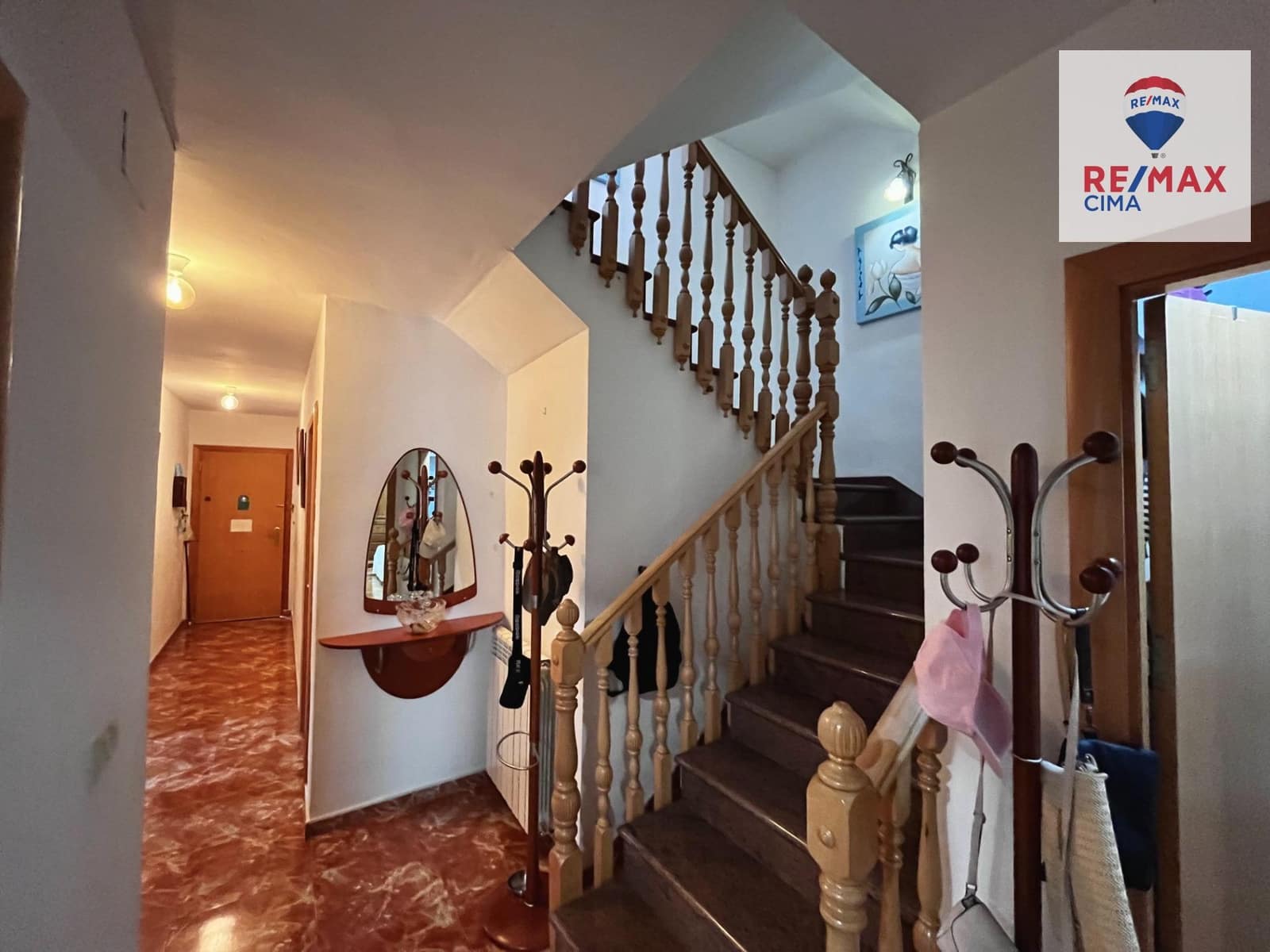 4 bedroom Townhouse for sale in Huescar with garage - € 200,000 (Ref: 9169693)